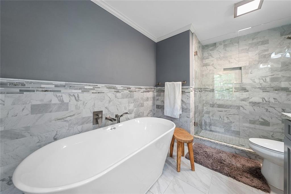 BURNT HICKORY HILLS - Residential
