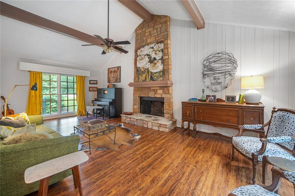 BURNT HICKORY HILLS - Residential