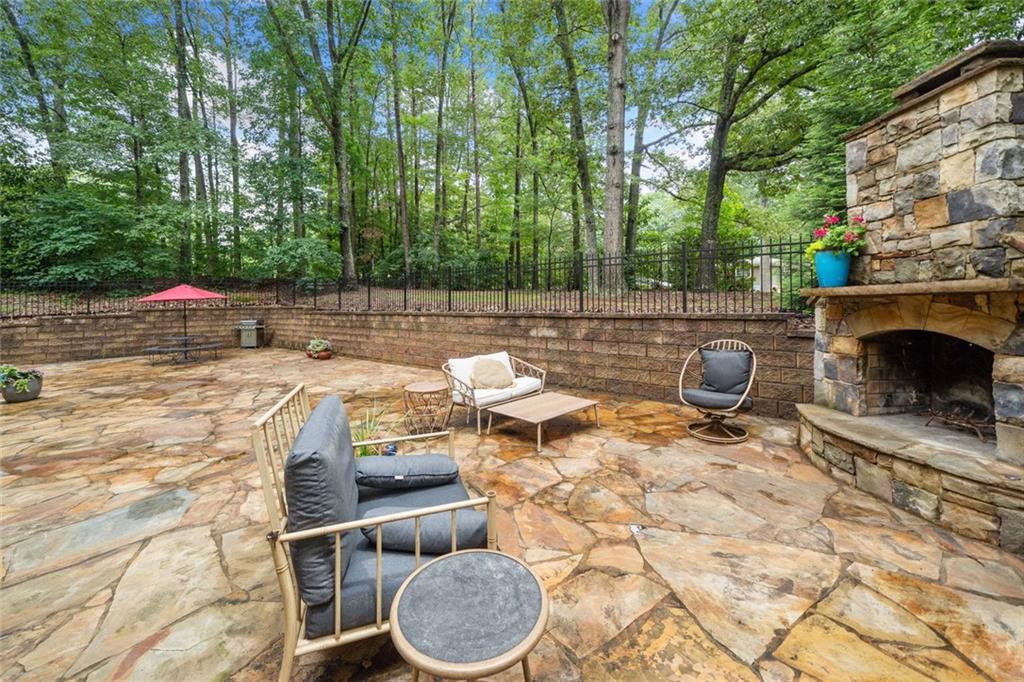BURNT HICKORY HILLS - Residential