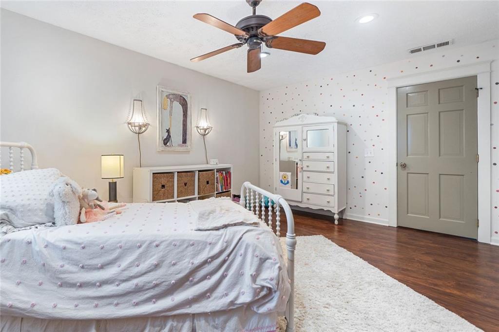 BURNT HICKORY HILLS - Residential