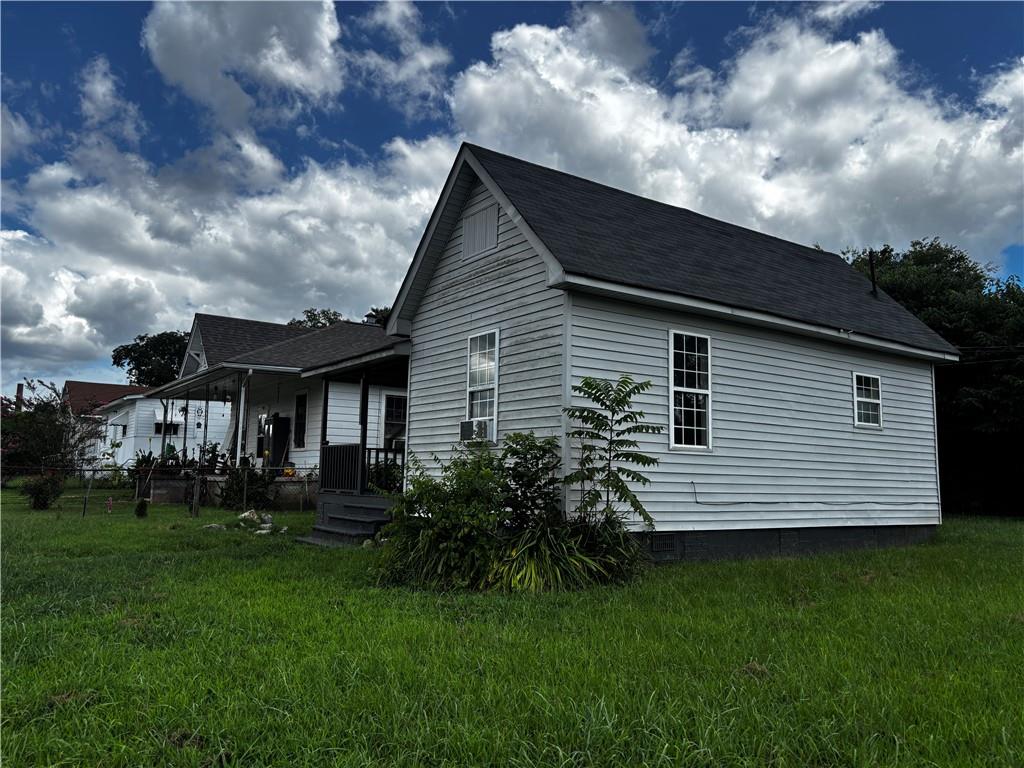 722 La Due Street