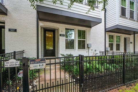 Photo of 923 Katie Kerr Drive, Decatur, GA 30030 (MLS # 7760243)