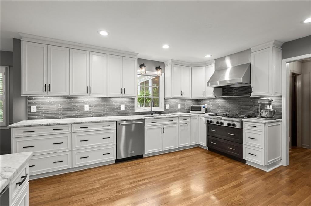 1328 Wyntercreek Road, Atlanta, Georgia image 7