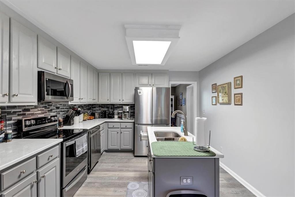 90 Marbrook Trace