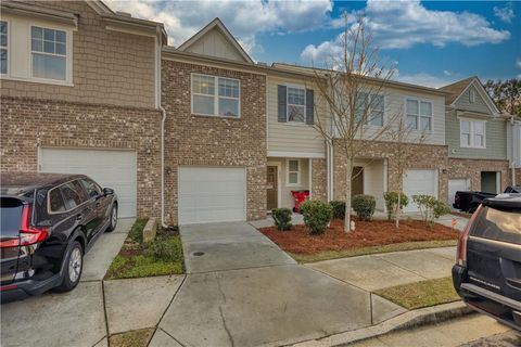 Townhouse For Sale - 1821 Millstream Hollow<br/> Conyers, GA 30012