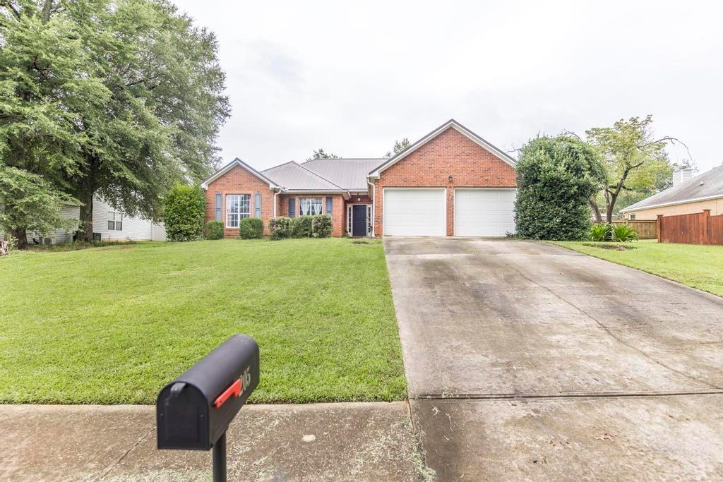 STOP SCROLLING. STOP SCROLLING! Beautiful 3BR/2BA four-sides brick home in Harper’s Ridge. Step inside to a welcoming foyer that opens to a cozy living room with a gas fireplace. The dining room is perfect for large gatherings, and the kitchen offers abundant cabinetry, a breakfast bar, pantry, eat-in space, and tiled backsplash. The primary suite features a trey ceiling, walk-in closet, and a spacious bath with dual vanities, a jetted tub, and a separate shower.
Added value: a durable metal roof for lasting protection and savings, plus termite coverage already in place through September 2026.
The backyard is your own private retreat, featuring a covered wraparound screened-in porch overlooking an in-ground pool—perfect for entertaining or simply cooling off on a hot Georgia day.
Schedule your showing today and see why this Harper’s Ridge home is the one.