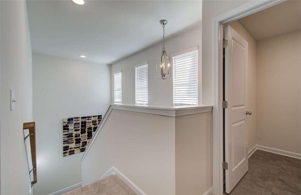 597 River Gardens Drive, Atlanta, Georgia image 10