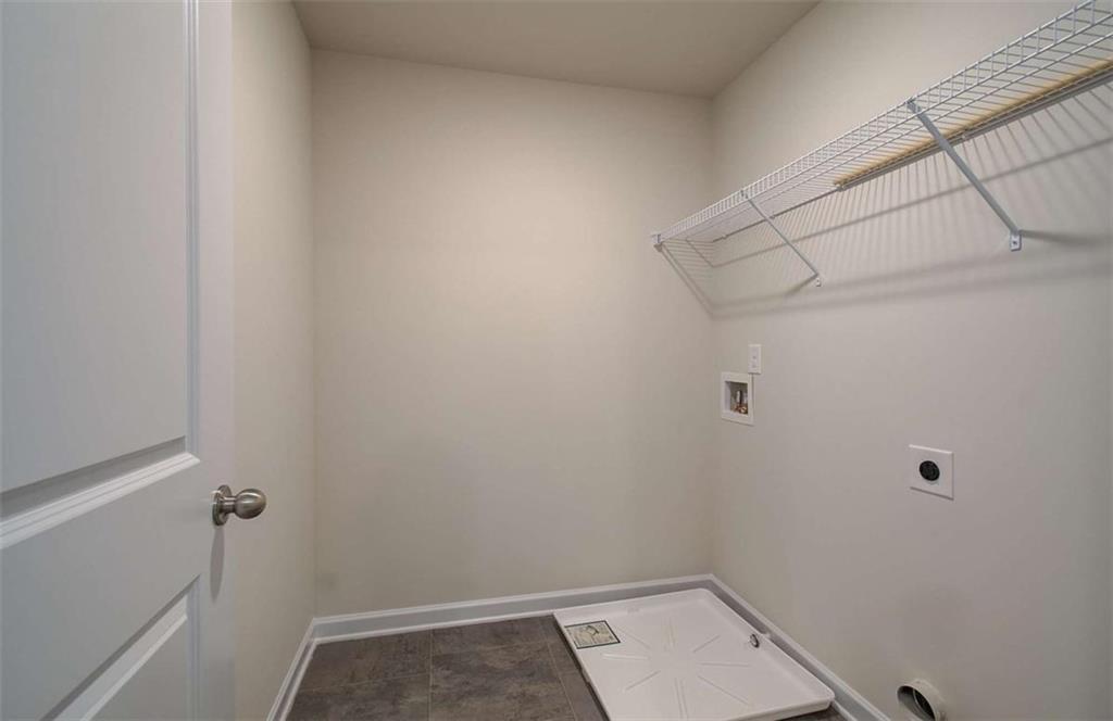 597 River Gardens Drive, Atlanta, Georgia image 11