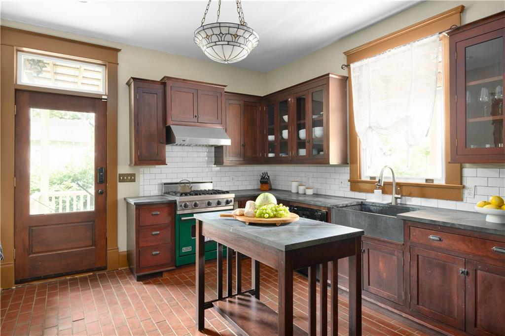 70 Kirkwood Road NE MH