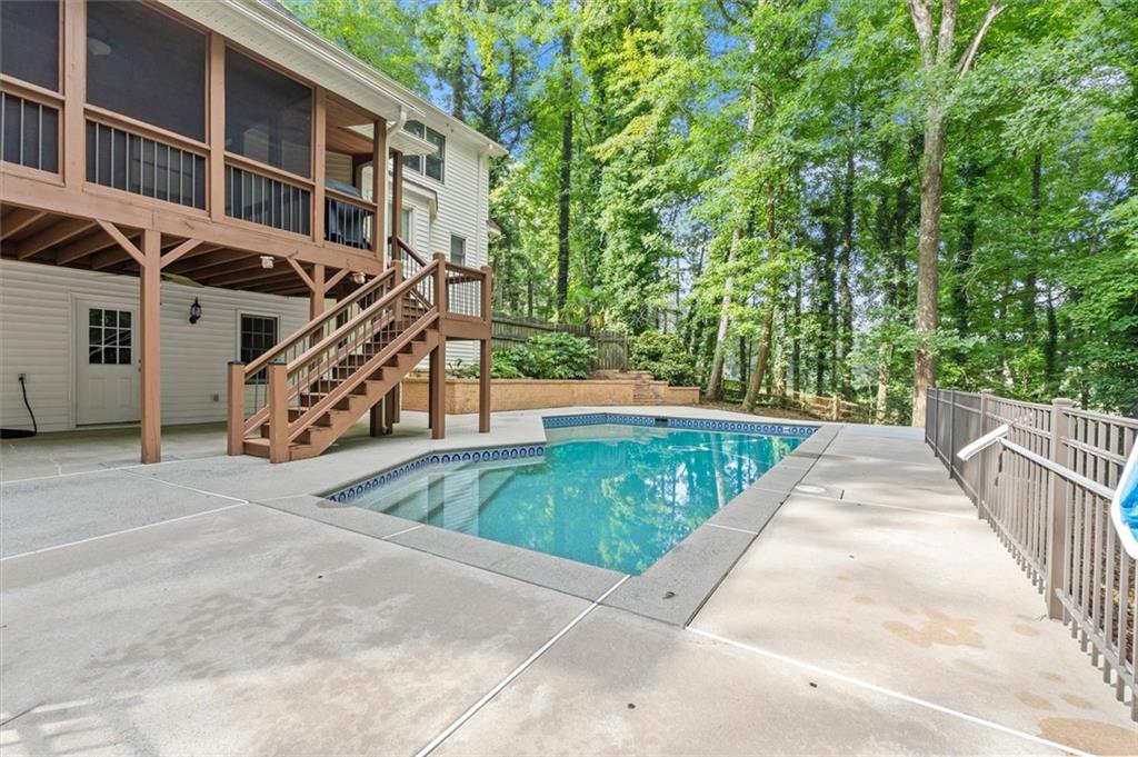 3201 Country Club Court NW