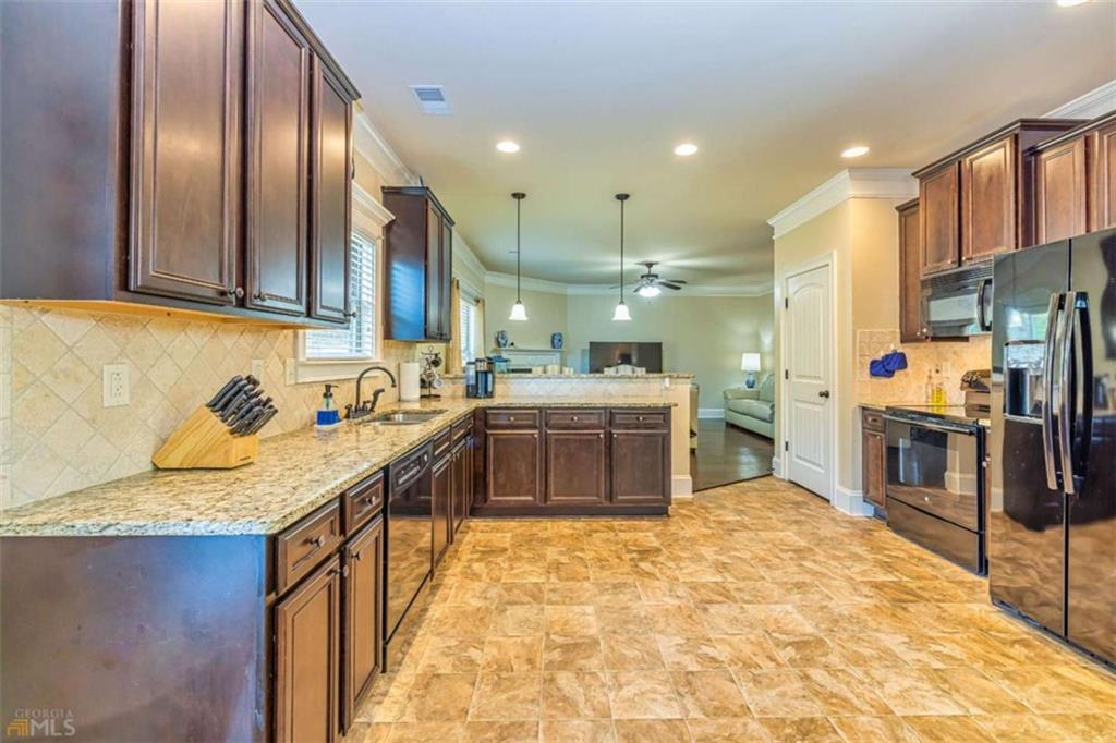 43 Greencove Court, Newnan, Georgia image 7