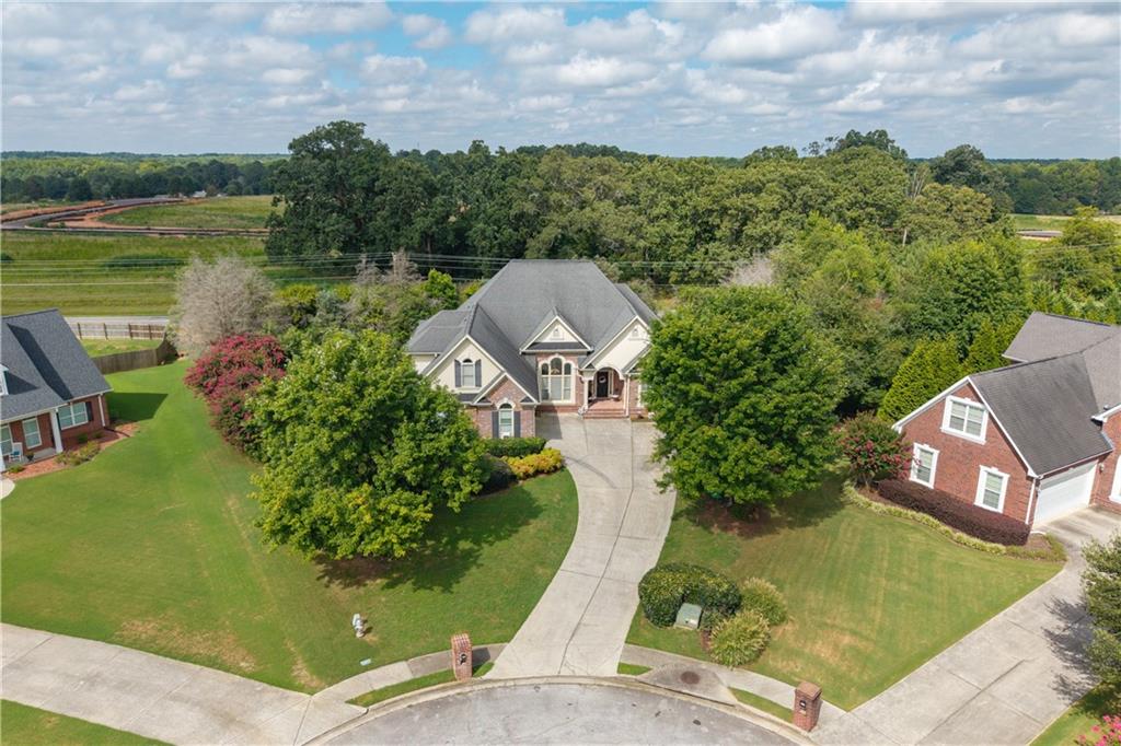 907 Hannah Ct
