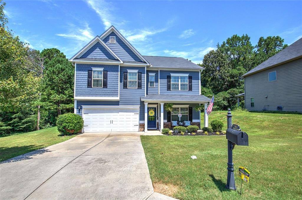Welcome to your dream home in sought-after Stonewood Creek, nestled in a quiet cul-de-sac in the top-rated North Paulding school district. This spacious 4-bedroom, 3.5-bath, two-story stunner offers over 3,000 square feet of thoughtfully designed living space—perfect for growing families, entertaining, or simply spreading out.
Step inside to find a completely remodeled kitchen with a custom walk-in pantry, modern finishes, and a layout that flows seamlessly into the open-concept main floor. Durable and stylish LVP flooring runs throughout the main level, complemented by fresh paint on every wall and ceiling. A separate formal dining room offers space for holiday gatherings or dinner parties, and the dedicated mudroom keeps things clean and organized.
Upstairs, the oversized primary suite includes a cozy sitting area—ideal for a home office, nursery, or reading nook. The generous loft provides even more flexible living space, and the secondary bedrooms are spacious, light-filled, and well-appointed. With 3.5 bathrooms, morning routines are a breeze.
Outside, enjoy one of the largest covered patios in the neighborhood—ideal for grilling, relaxing, or hosting game days rain or shine. The exterior has been freshly painted, and the cul-de-sac lot offers privacy and low traffic.
Stonewood Creek is a lifestyle neighborhood with resort-style amenities including a community pool, playground, and tennis/pickleball courts.