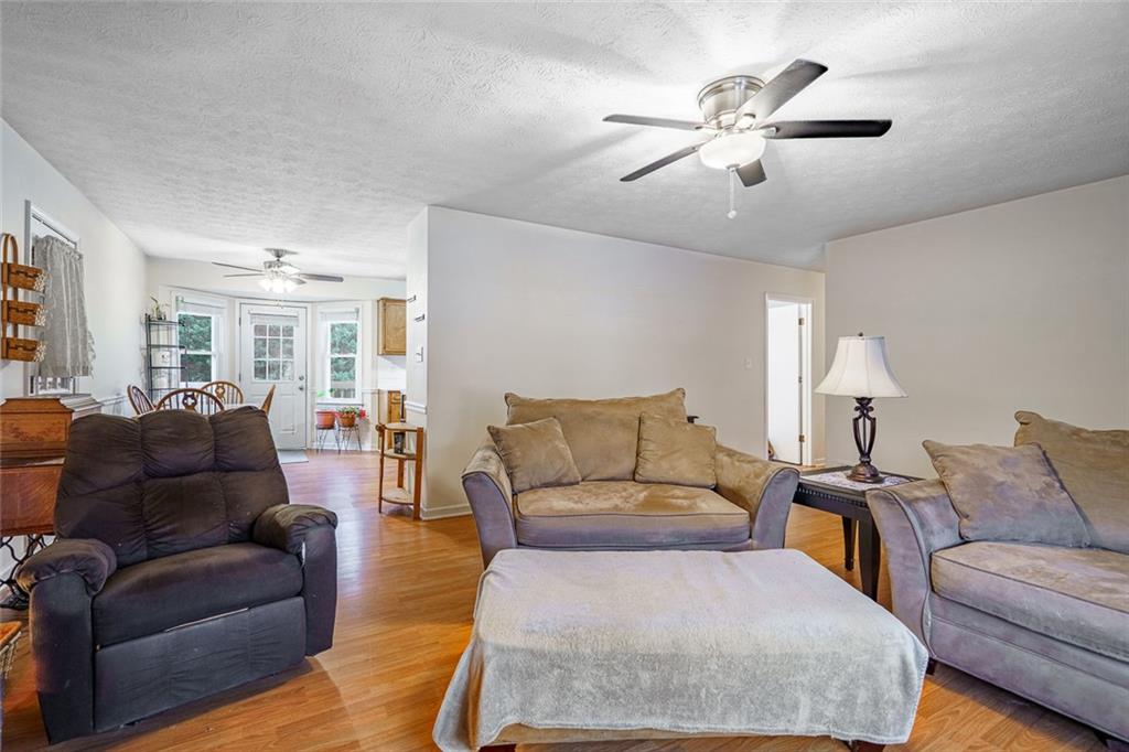 2810 Crystal Brooke Lane