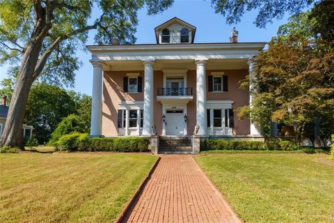 303 KENNESAW Avenue NW Marietta GA 30060