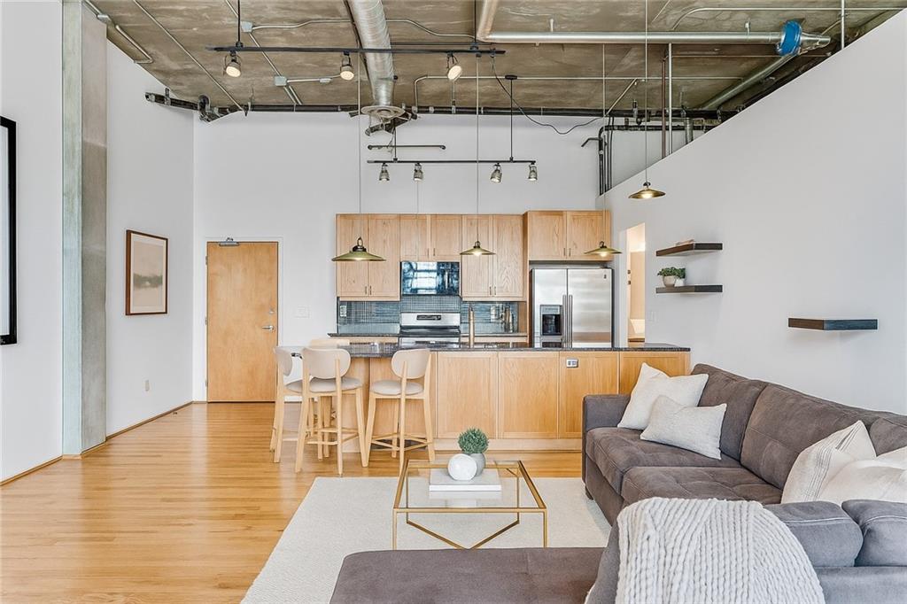 3235 Roswell Road NE 702