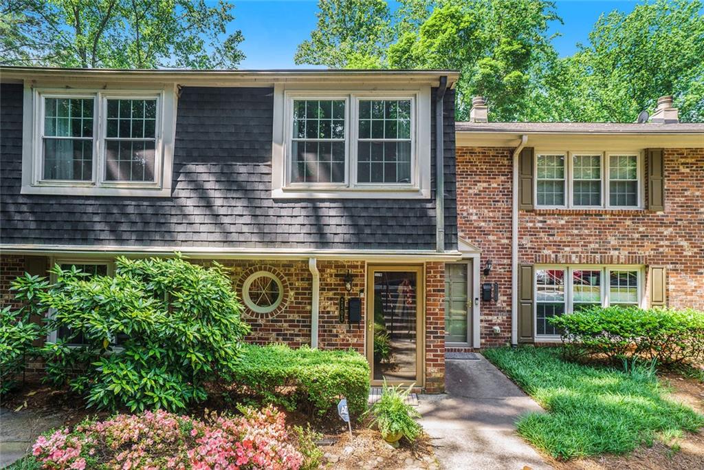 2505 Northlake Court Northeast