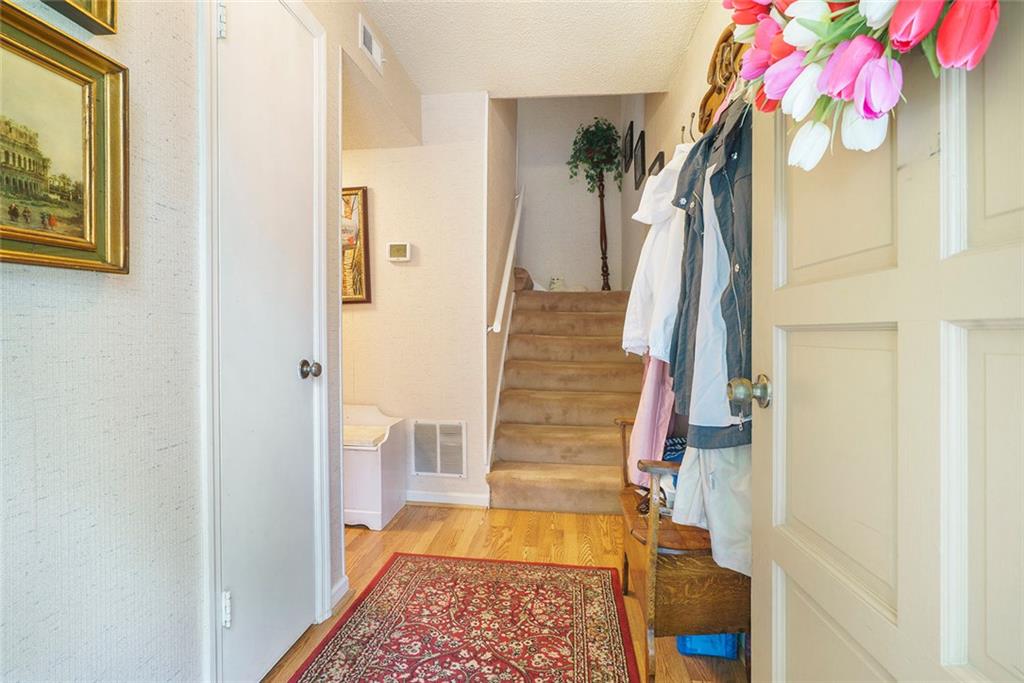 2505 Northlake Court Northeast
