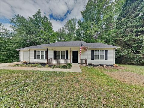 Homes For Rent - 93 Southern Trace Way<br/> Rockmart, GA 30153