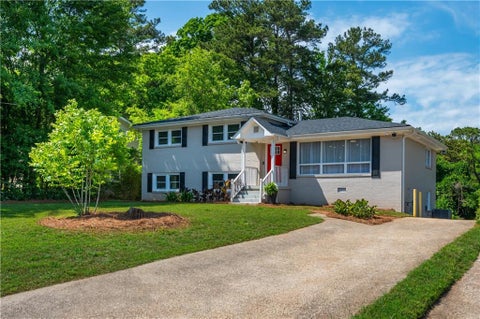 Homes For Sale - 2276 Miriam Lane<br/> Decatur, GA 30032