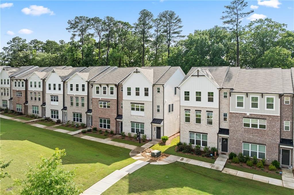 3409 Catalan Alley
