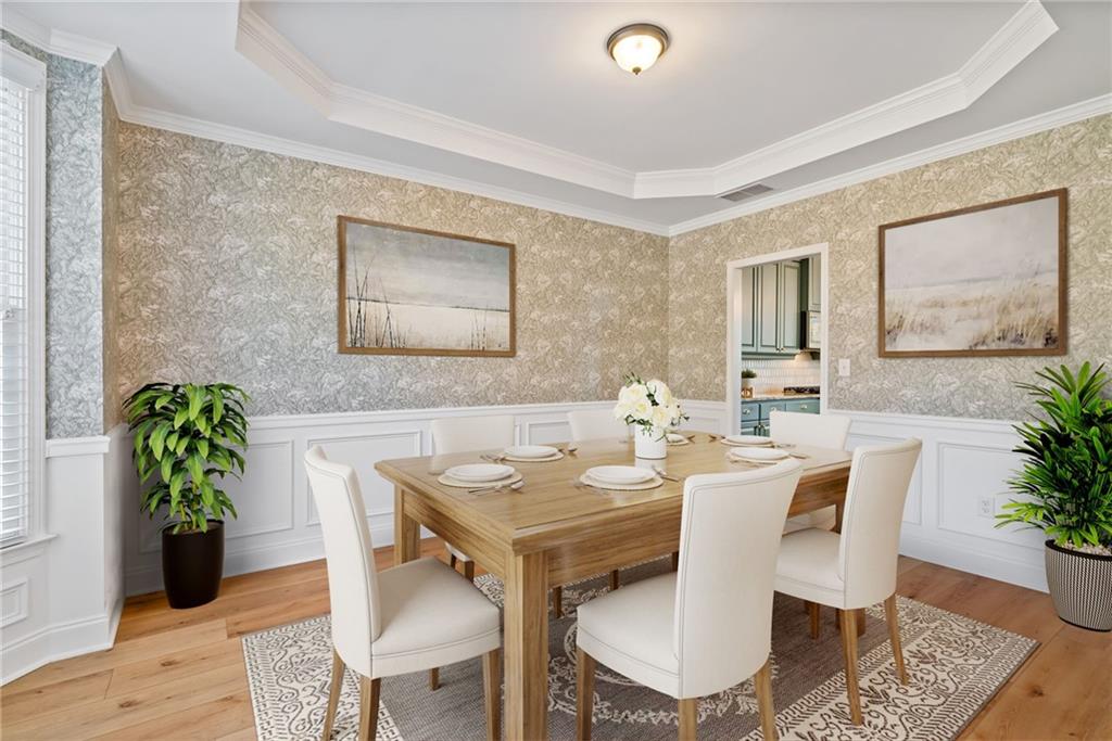 Lakefield Manor - Residential