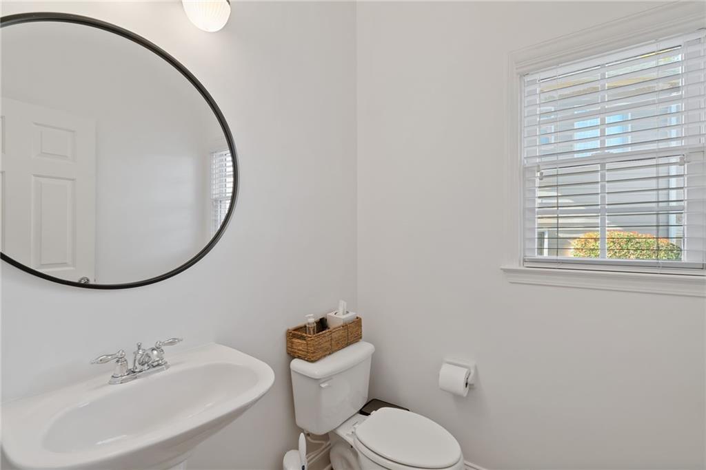 Lakefield Manor - Residential