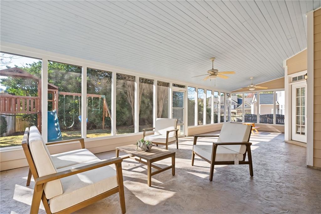 Lakefield Manor - Residential