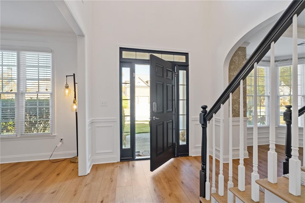 Lakefield Manor - Residential