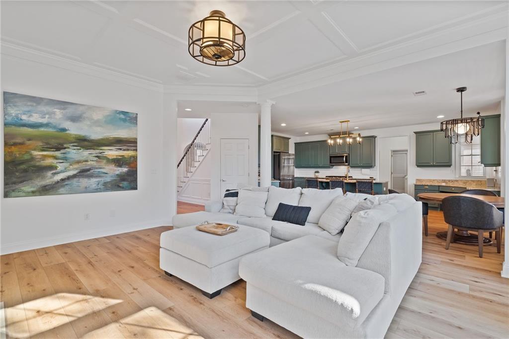 Lakefield Manor - Residential