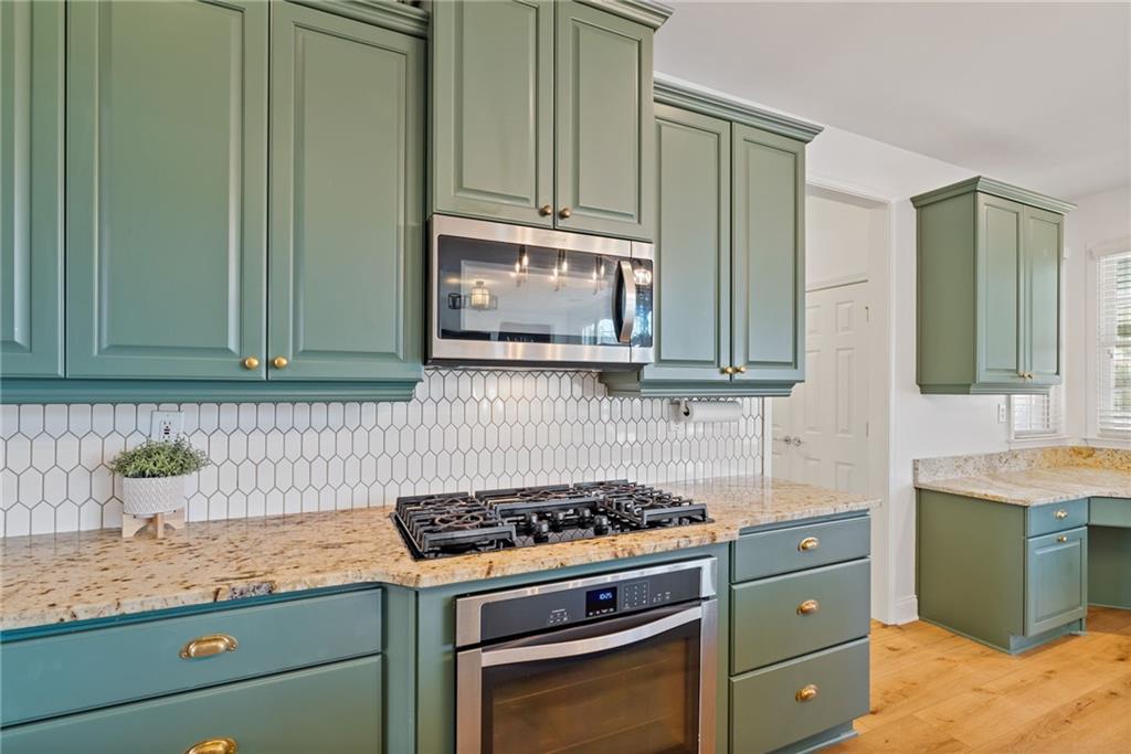 Lakefield Manor - Residential