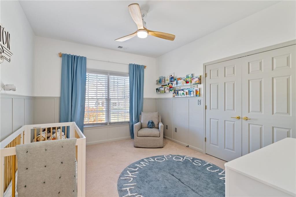 Lakefield Manor - Residential