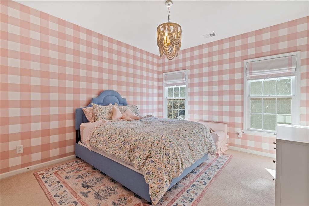 Lakefield Manor - Residential