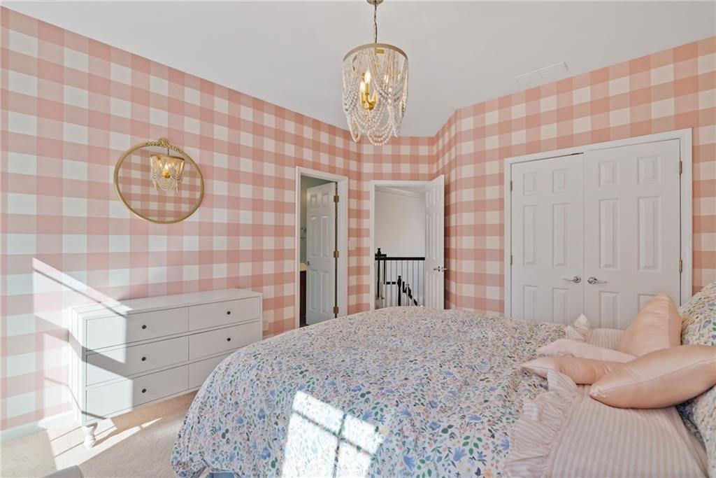 Lakefield Manor - Residential