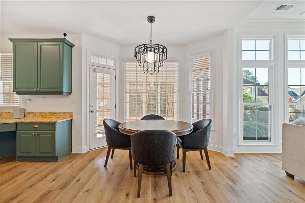 Lakefield Manor - Residential