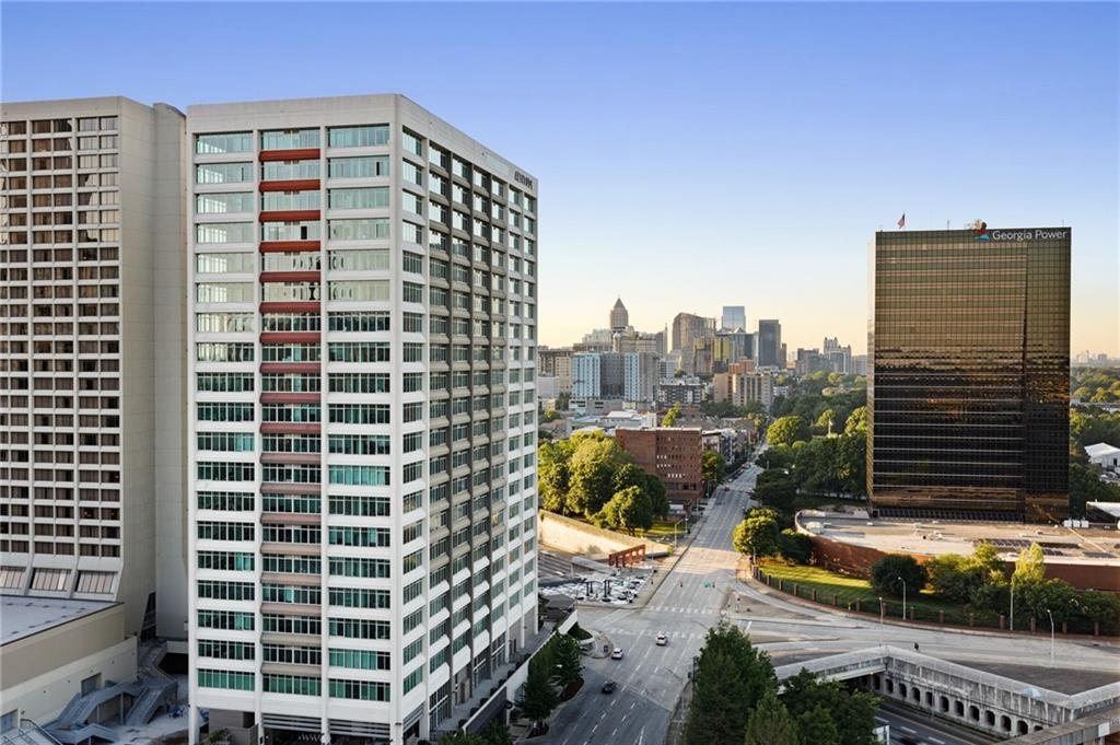 215 Piedmont Avenue NE 2208