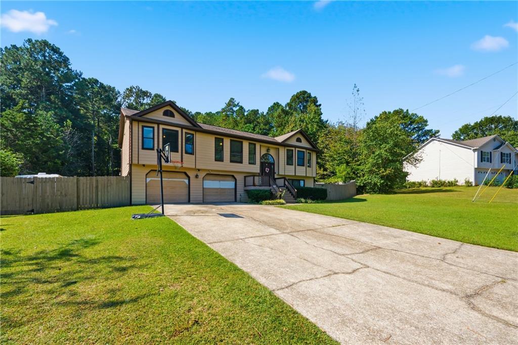 1490 Chalet Circle