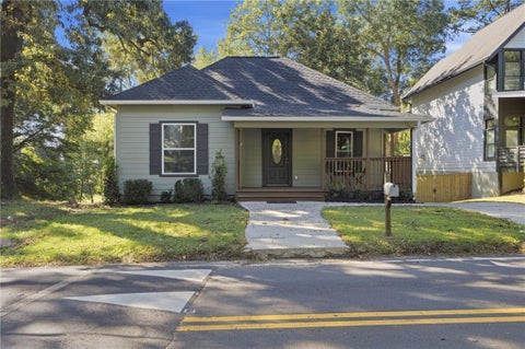 Photo of 1672 Carroll Drive NW, Atlanta, GA 30318 (MLS # 7850929)