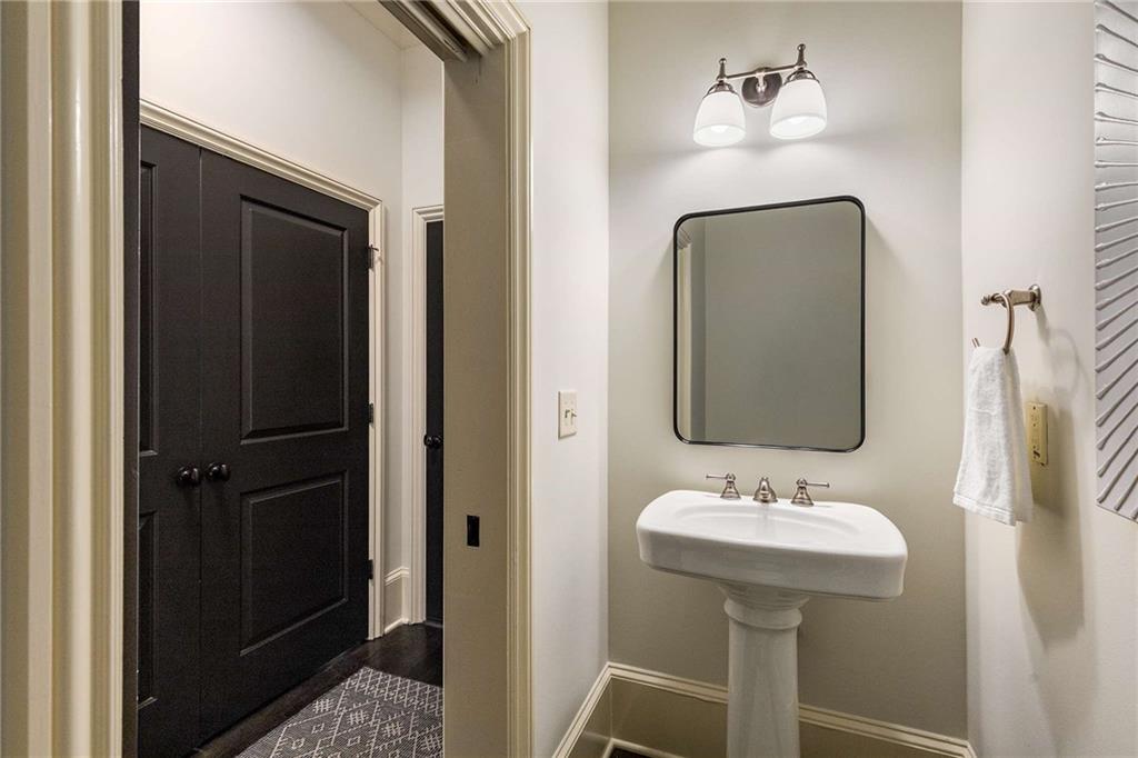 Woodstock Downtown - Residential