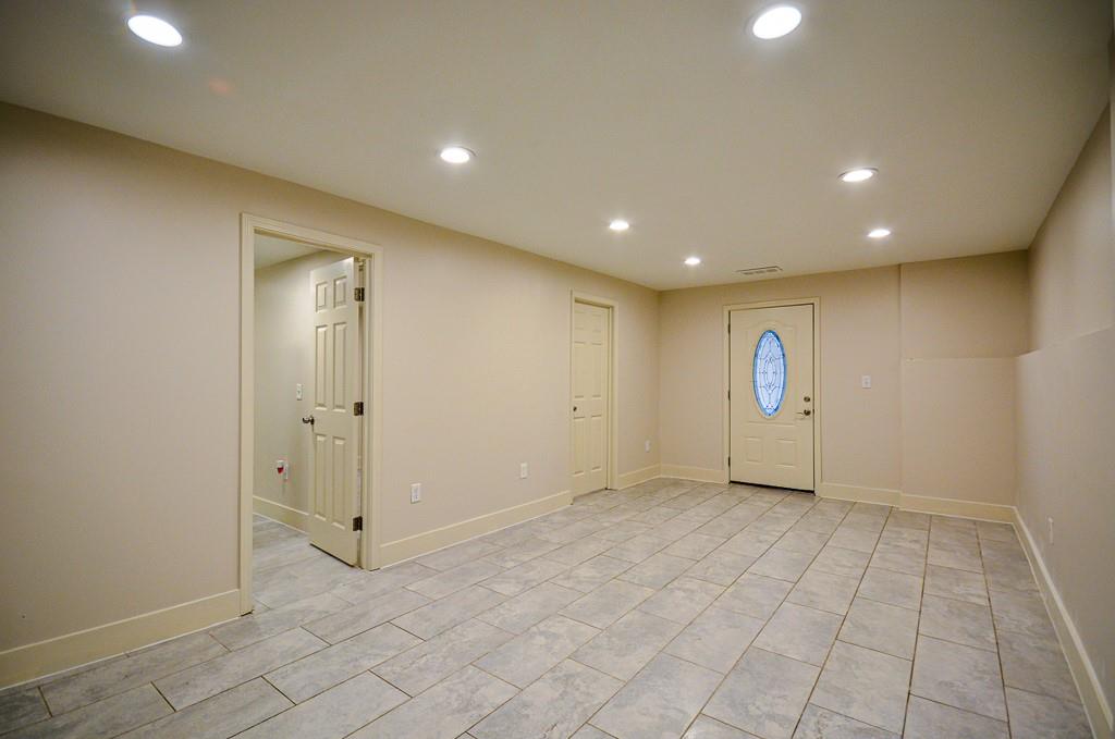 2048 Kelvin Drive, Lawrenceville, Georgia image 6