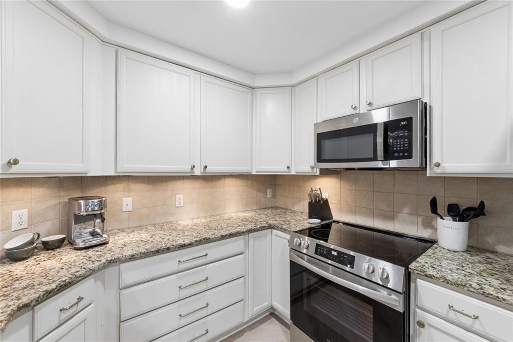 200 River Vista Drive 311