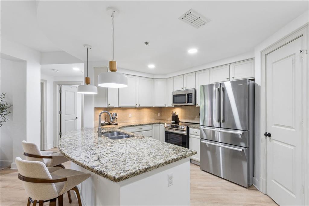 200 River Vista Drive 311