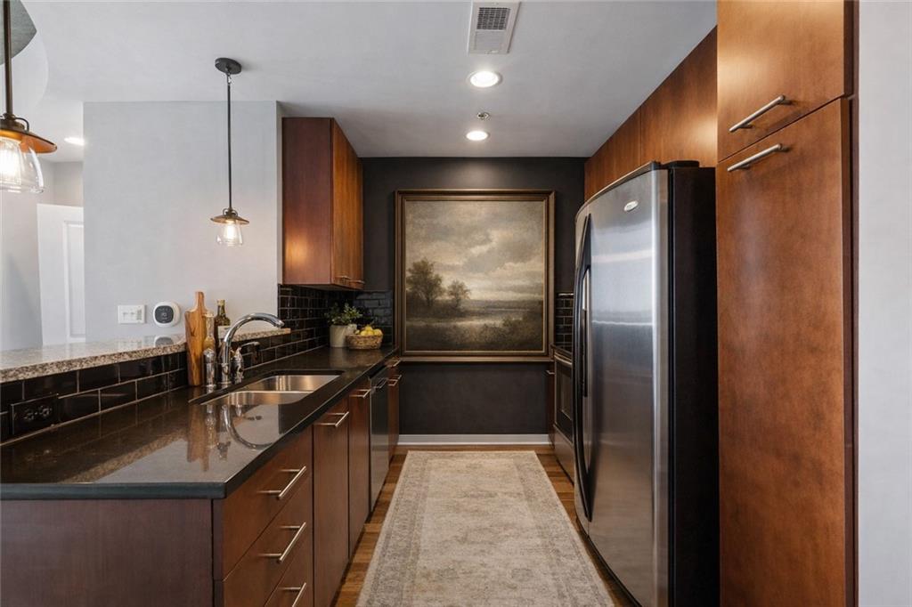 3324 Peachtree Road NE 2804