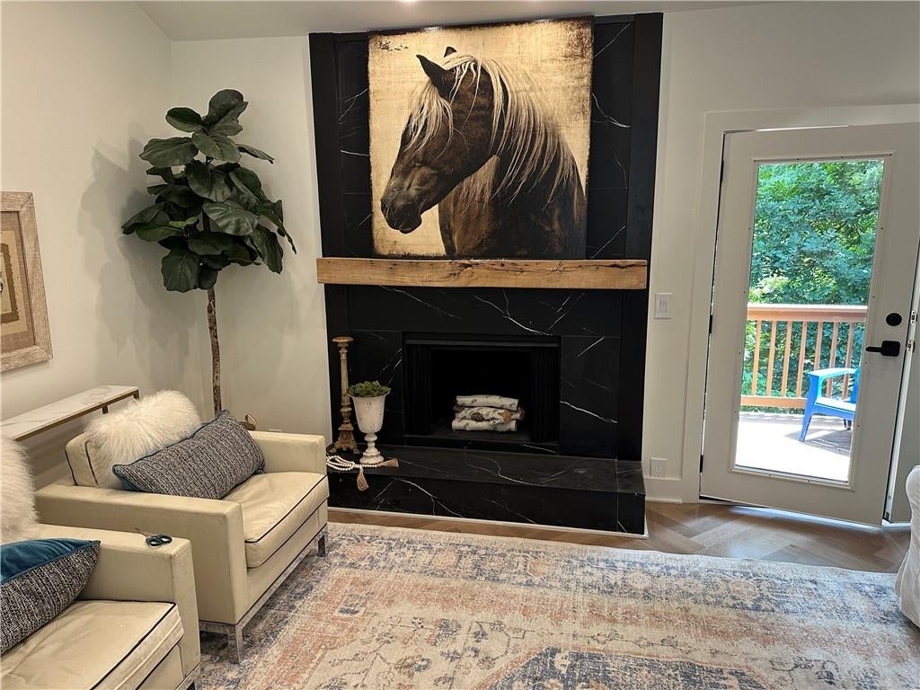 20 Colony Ridge Place
