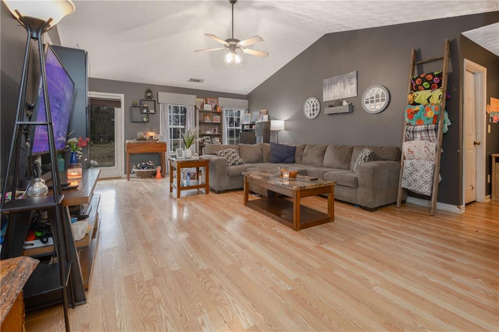 1465 Elise Drive, Bethlehem, Georgia image 12