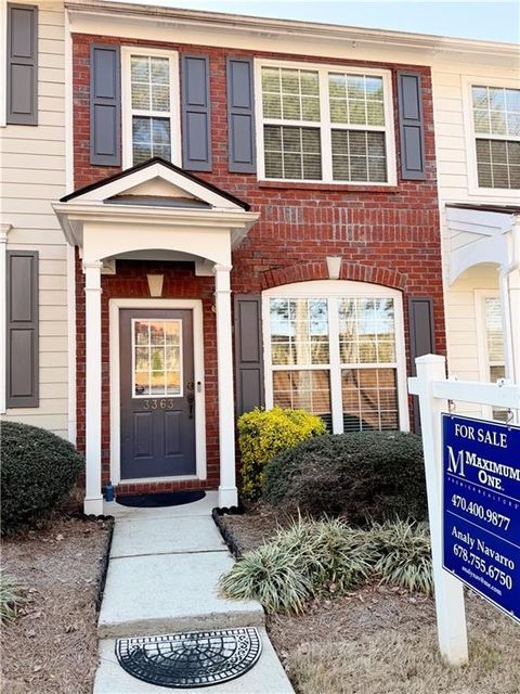Townhouse For Sale - 3363 Hidden Cove Circle<br/> Peachtree Corners, GA 30092