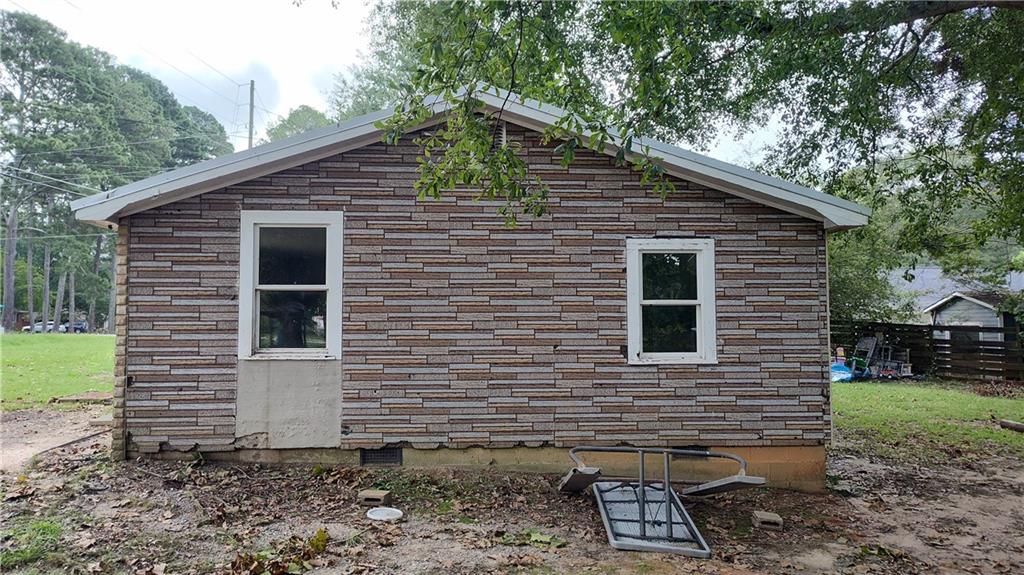 1335 Glenn Carrie Road