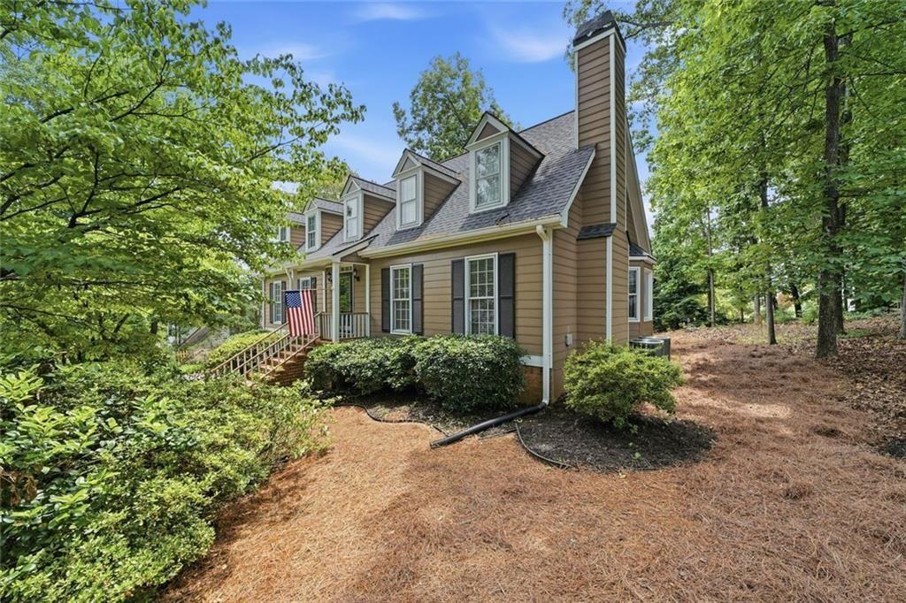 1446 Wintercress Court NE
