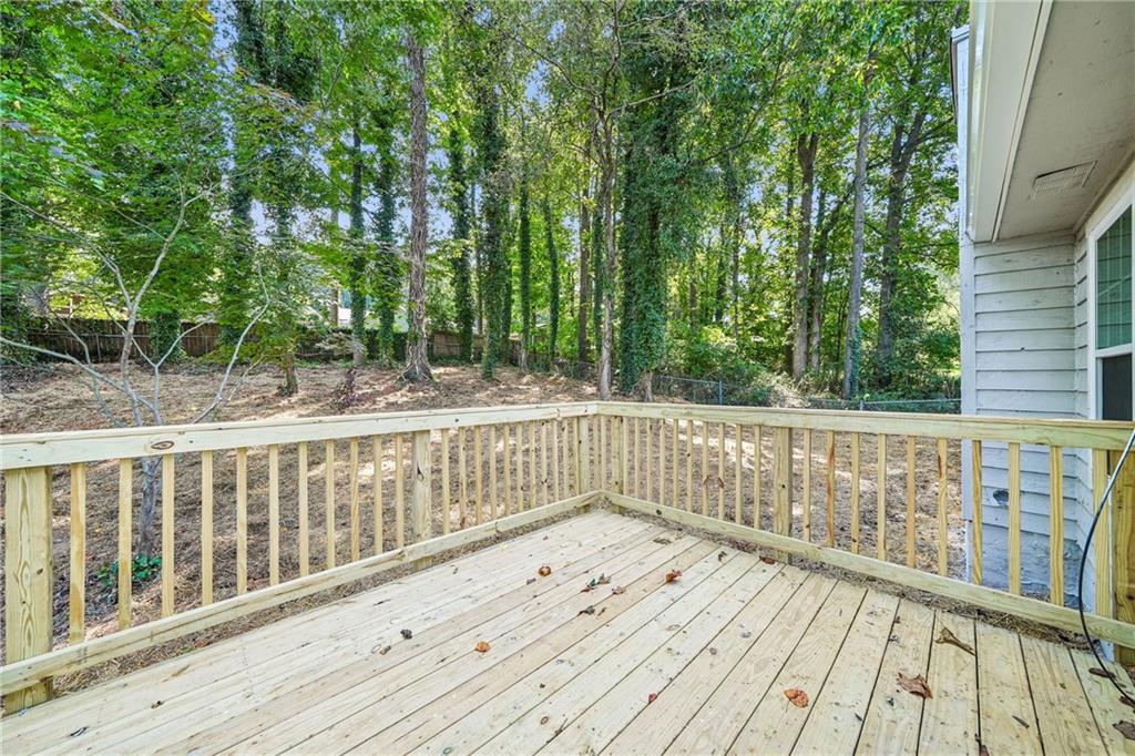 2464 Silver Moss Way