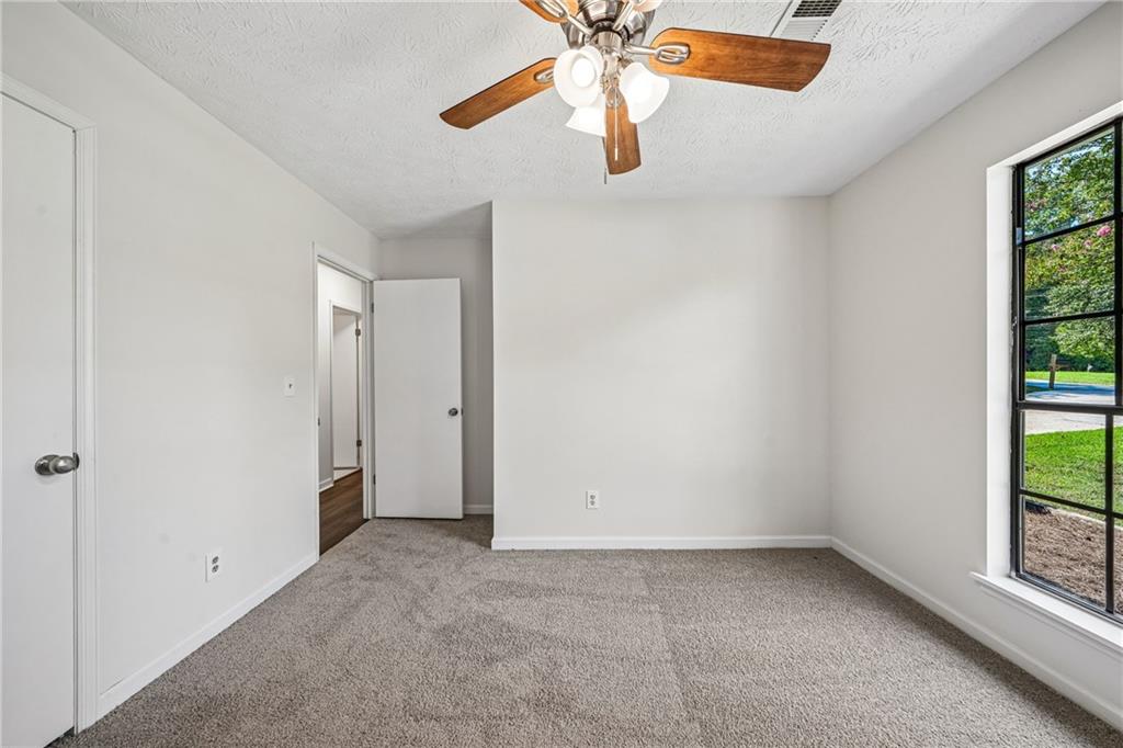 2464 Silver Moss Way